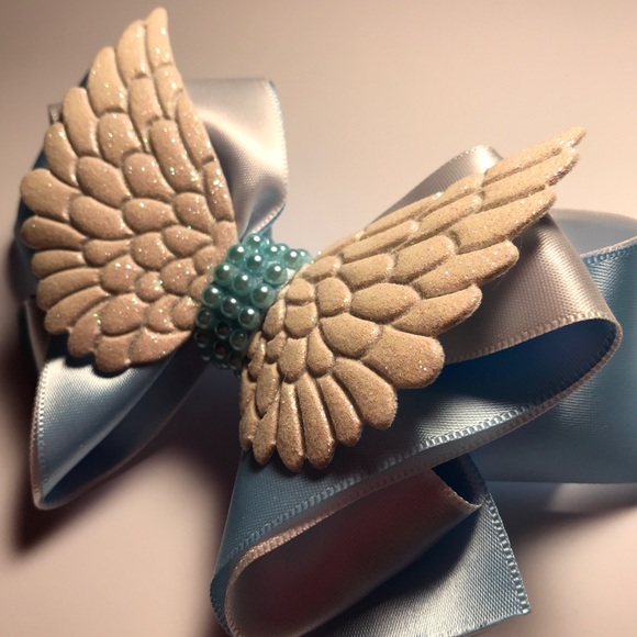 Angel - Picture 2 of 2